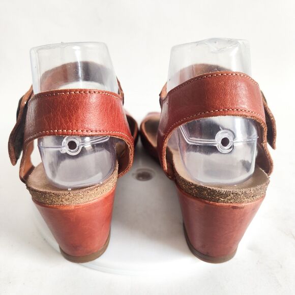 Taos Sandals Size 8.5 - 9 /40 Carousel 3 Brown Leather 3" Wedge Open Toe Comfort - Picture 3 of 10